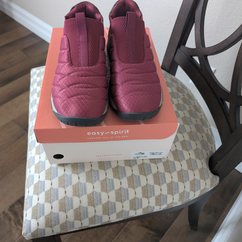 Easy Spirit Red Quilted Sneakers Wallis2 Clog